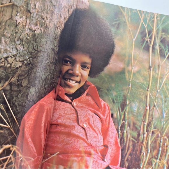 Feb ‘73 Hit Parader Rock Magazine - Picture 4 of 7